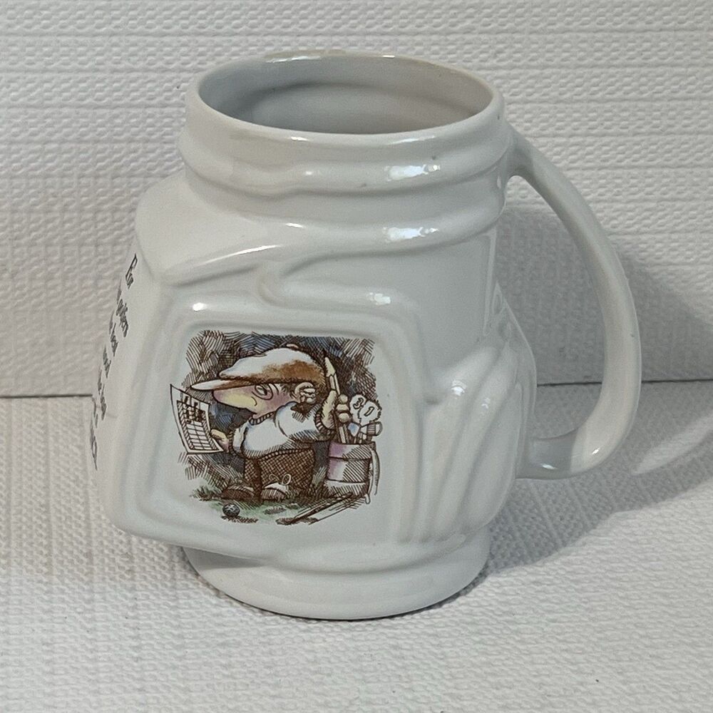 VINTAGE GOLF Bag Ceramic Coffee MUG  16 oz White Figural Best Wood is a Pencil